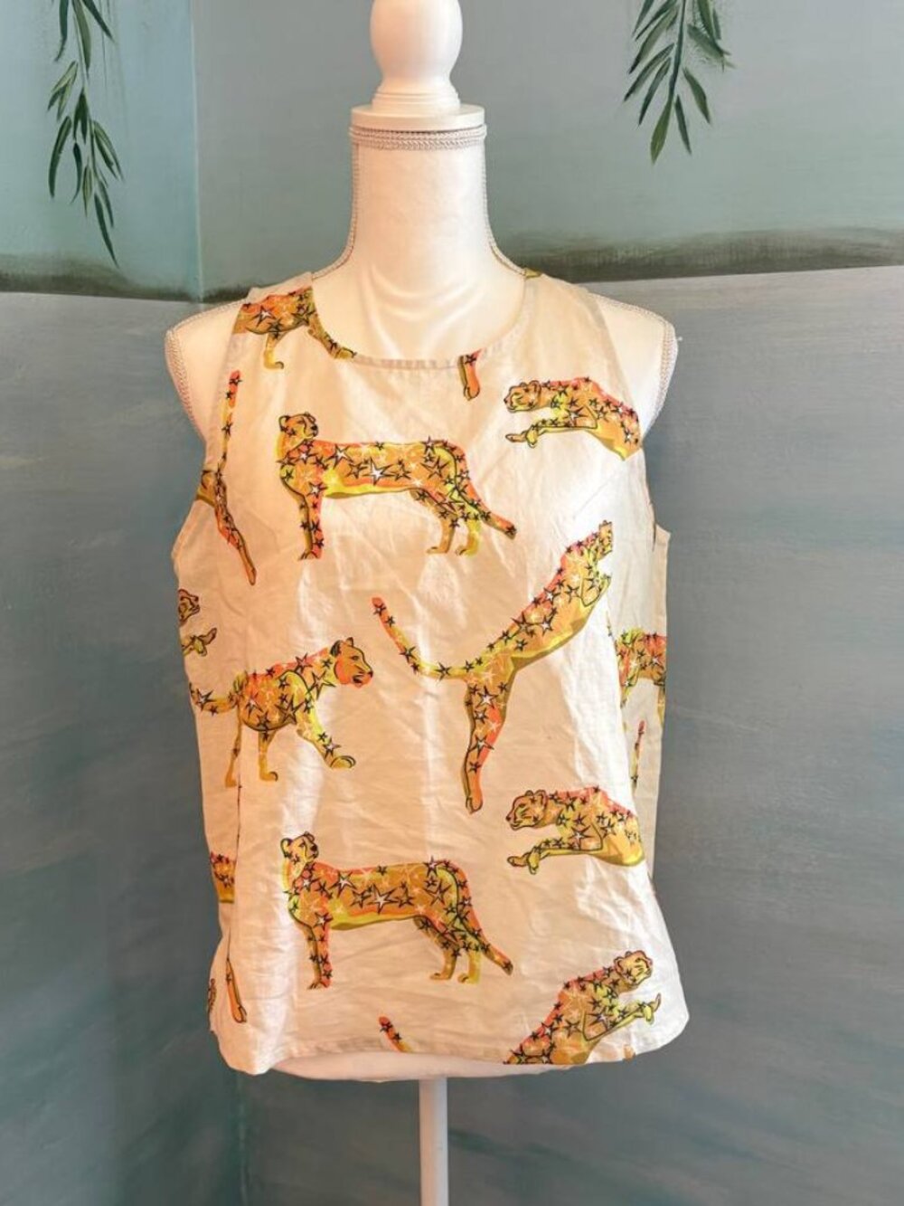 LAS SURENAS XL linen cotton tank cheetah star print